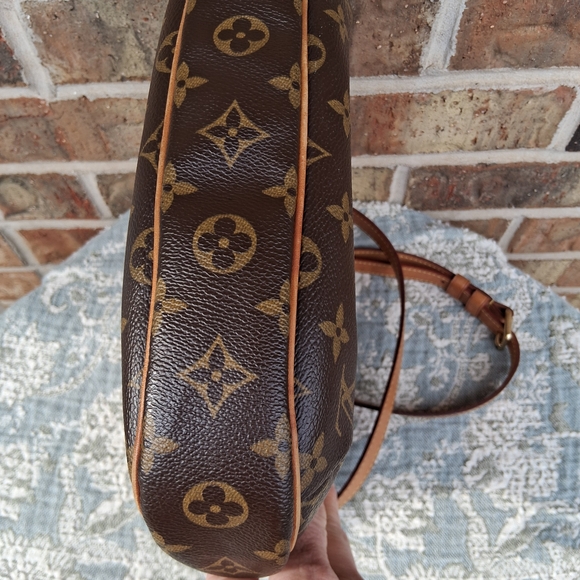 π AUTHINTIC Louis Vuitton Odeon PM Vintage Retired Crossbody Bag Purse EUC - Picture 7 of 16
